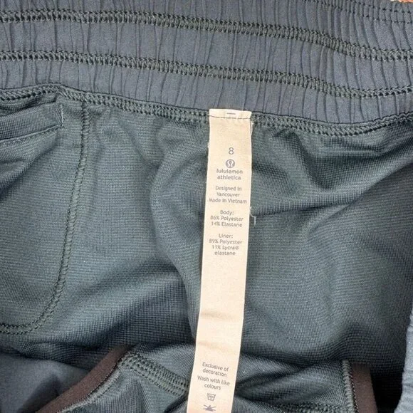 Lululemon Seek The Heat Short II (2.5") Size 8 in Submarine - Picture 9 of 9